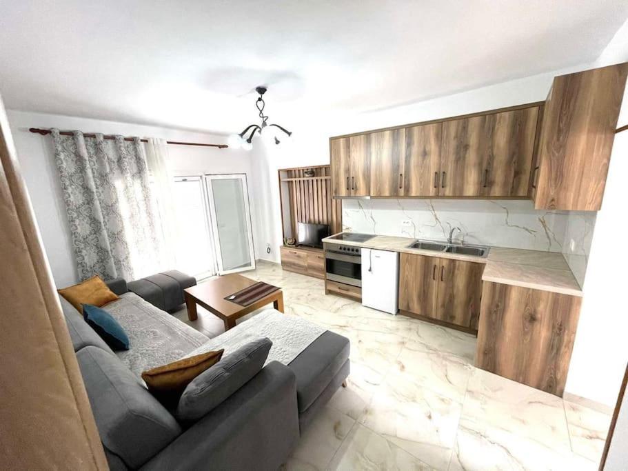 Roel Apartments Sarandë Exterior foto