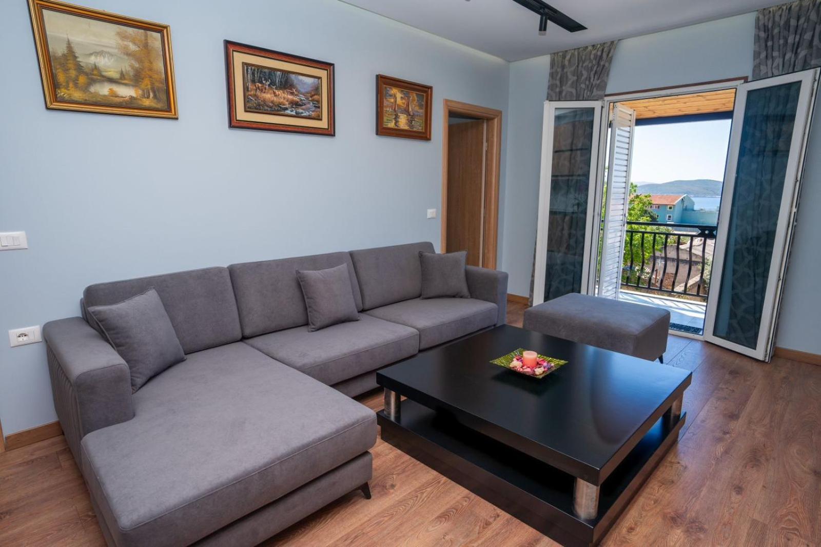 Roel Apartments Sarandë Exterior foto